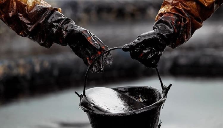 أسعار النفط - تحولت للانخفاض - مع استيعاب - للمرة الرابعة - بعد تسجيلها خسائر - انخفاض مخزونات - خسائر بأكثر من - النفط في الولايات - المنتجون الرئيسيون للنفط