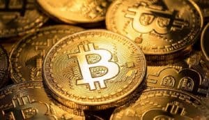 الأصول الأعلى أداًء بالنصف الأول من 2024.. بيتكوين تتصدّر والذهب والفضة أشرس المنافسين