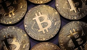 لماذا تثير العملات المشفرة قلق البنوك المركزية في العالم العربي؟
