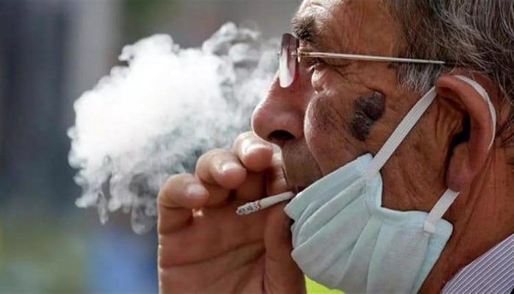 التدخين في الأماكن العامة