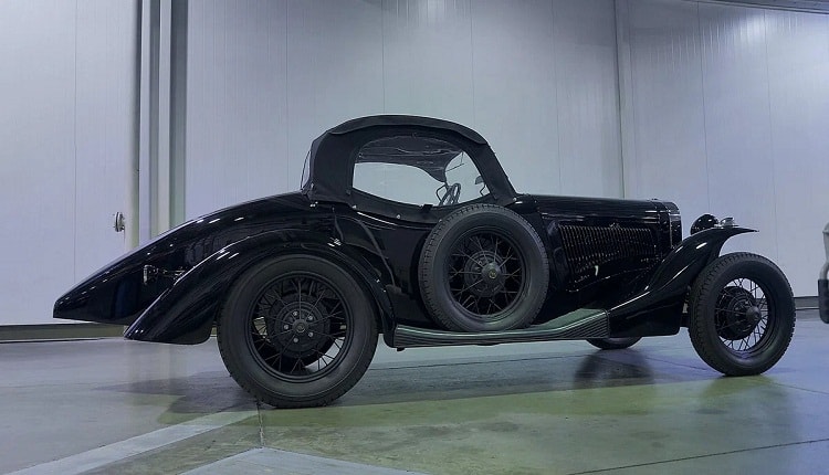 سيارة كلاسيكية روسية