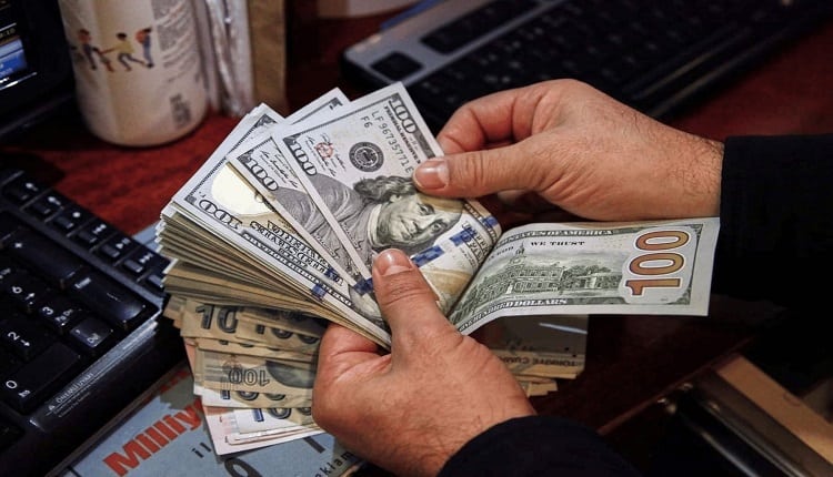 استقرار سعر الدولار مقابل الجنيه المصري في تعاملات اليوم