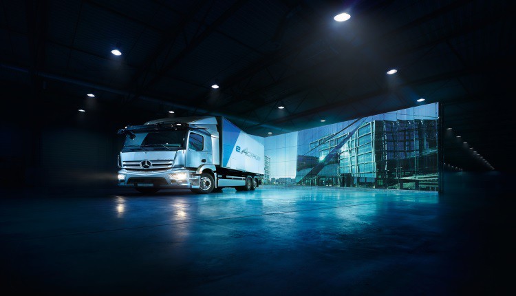 شاحنات eActros