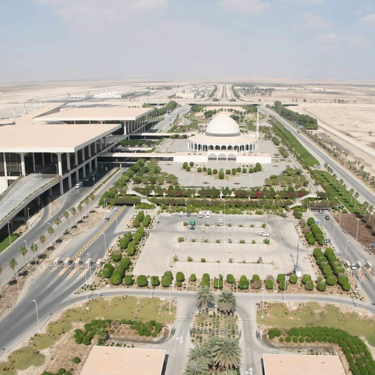 مطار الملك فهد الدولي بالدمام
