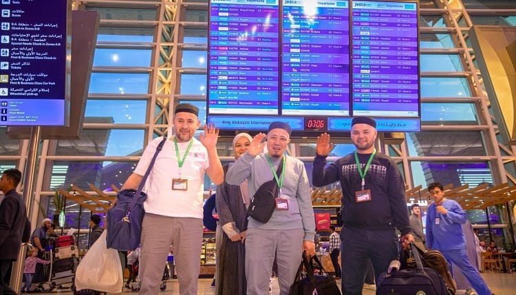 ضيوف برنامج خادم الحرمين للعمرة والزيارة يغادرون باتجاه بلدانهم