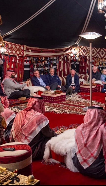 ولي العهد يستقبل رئيس لجنة الاستخبارات في مجلس الشيوخ الأمريكي