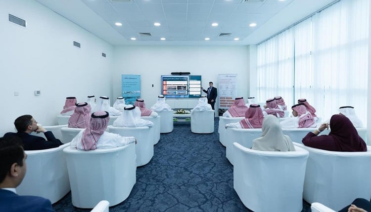 السعودية والبحرين تعززان تعاونهما في مجال النقل البحري واللوجستي