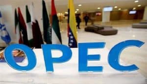 أسعار النفط والغاز في مهب الريح بعد قرارات ترامب واجتماع أوبك بلس