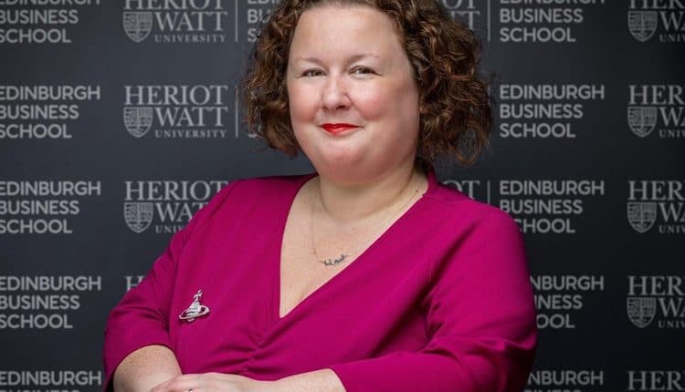 بروفيسور فيونا روبسون. رئيس كلية إدنبره لإدارة الأعمال وكلية العلوم الاجتماعية بجامعة هيريوت وات دبي