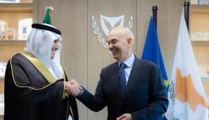 وزير النقل السعودي يزور قبرص
