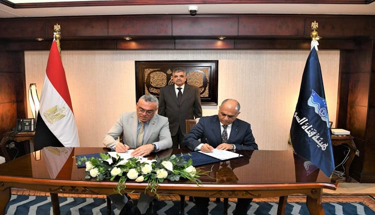 الفريق أسامة ربيعقناة السويس تطلق خدمة تبديل الأطقم البحرية من مارينا اليخوت بالإسماعيلية مطلع نوفمبر القادم
