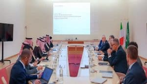 وزير الصناعة السعودي يبحث توطين صناعة الهليكوبتر مع شركة ليوناردو الإيطالية