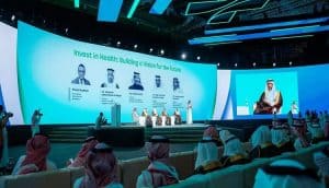 وزير الصناعة نستهدف توطين صناعة ما يقارب من 200 دواء نوعي بالمملكة