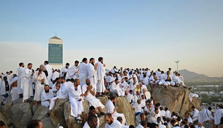يوم عرفة- مصعد عرفات.. ركن الحج الأعظم