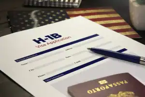 تأشيرة H-1B