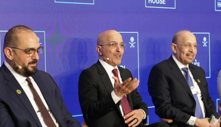 وزير المالية الجدعان في دافوس 2026