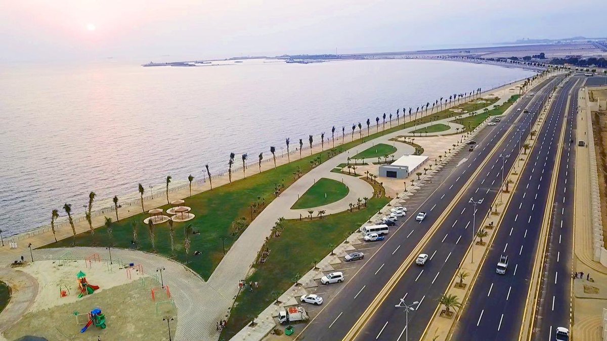 طريق الواجهة البحرية الجديد في جازان