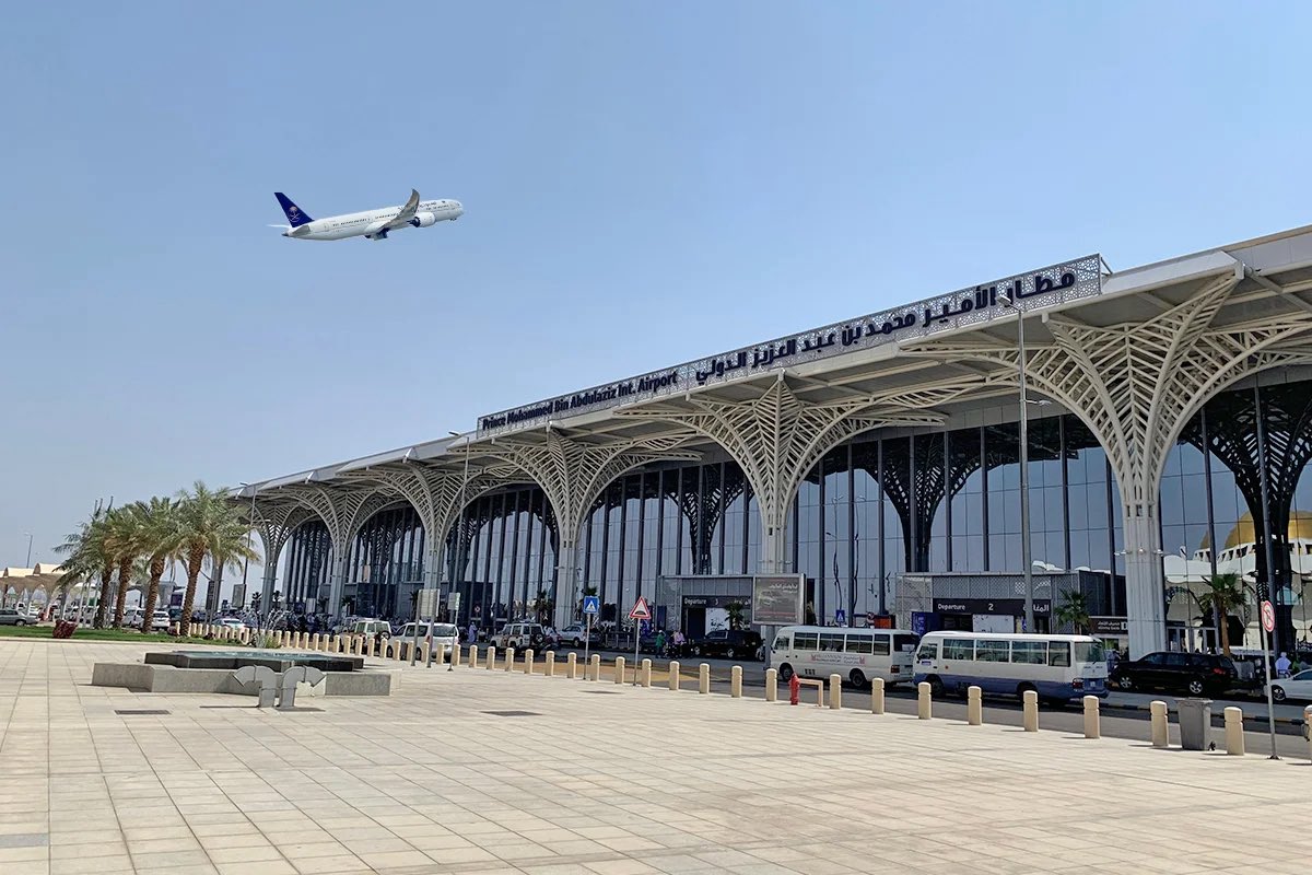 مطار الأمير محمد بن عبدالعزيز الدولي