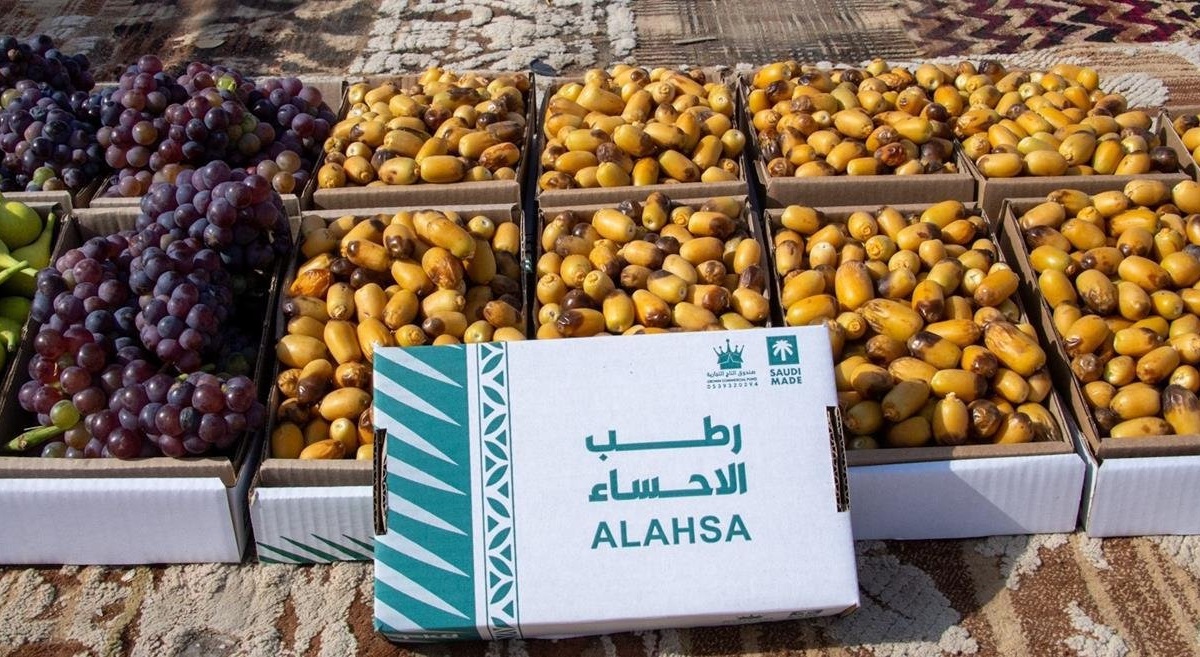 بواكير "رطب الأحساء".. وفرة وجودة المحصول تزين الأسواق
