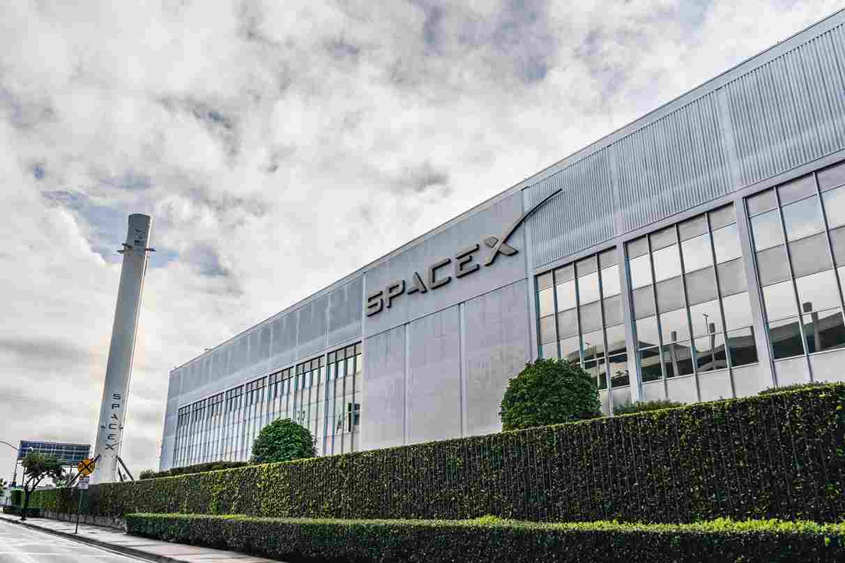 سبيس إكس SpaceX