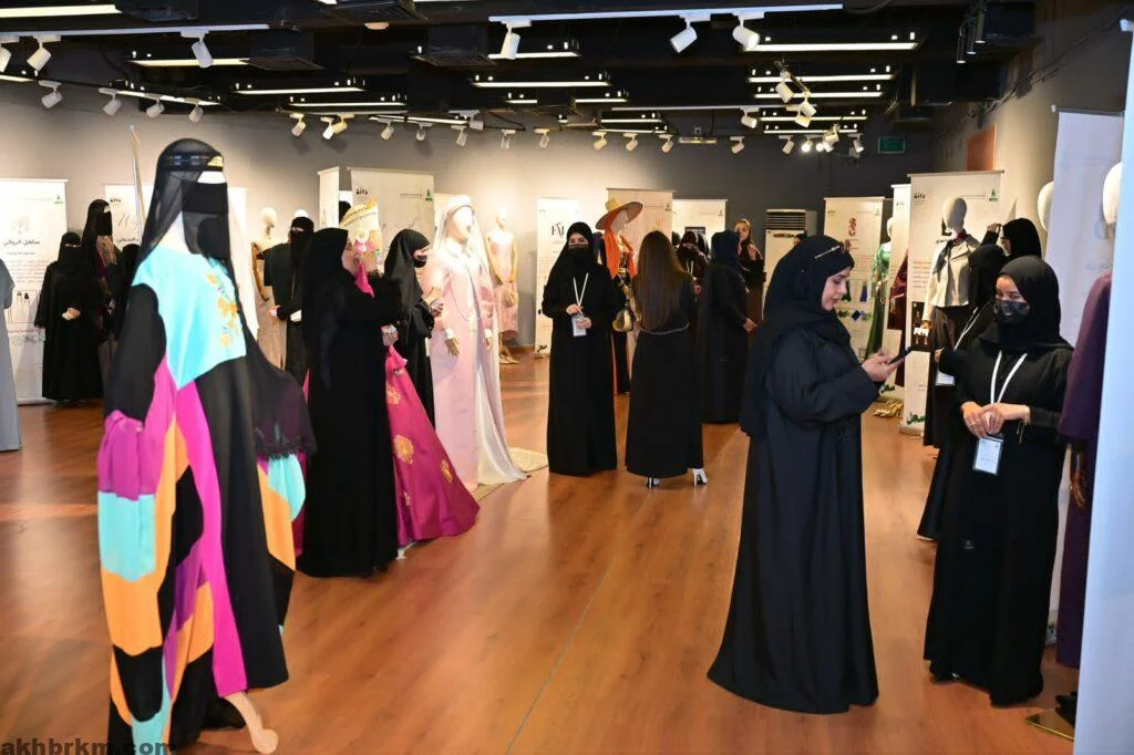 "درزة 4".. منصة لصناعة مستقبل الأزياء السعودية