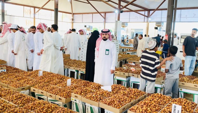 سوق تمور البكيرية