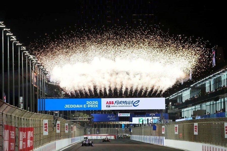 طرح تذاكر سباق جدة إي بري.. انطلاق فورمولا إي 2026 على حلبة الكورنيش