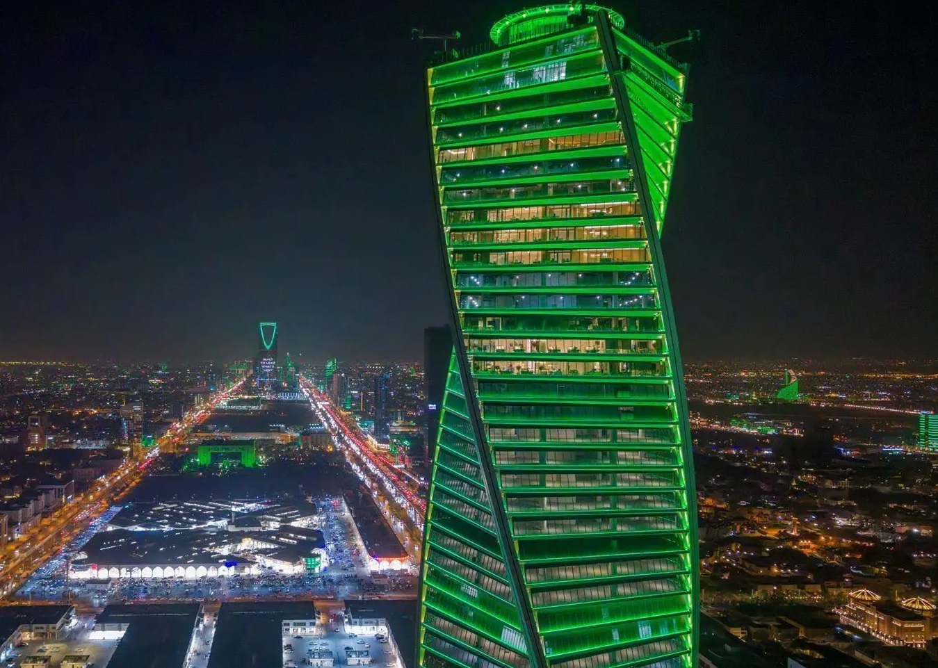 المخواة تحتفي باليوم الوطني السعودي